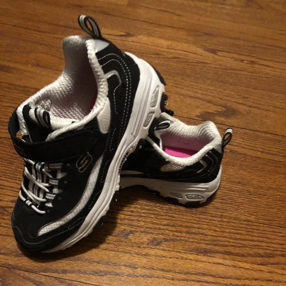 Girls Skechers d’Lites - Picture 2 of 3